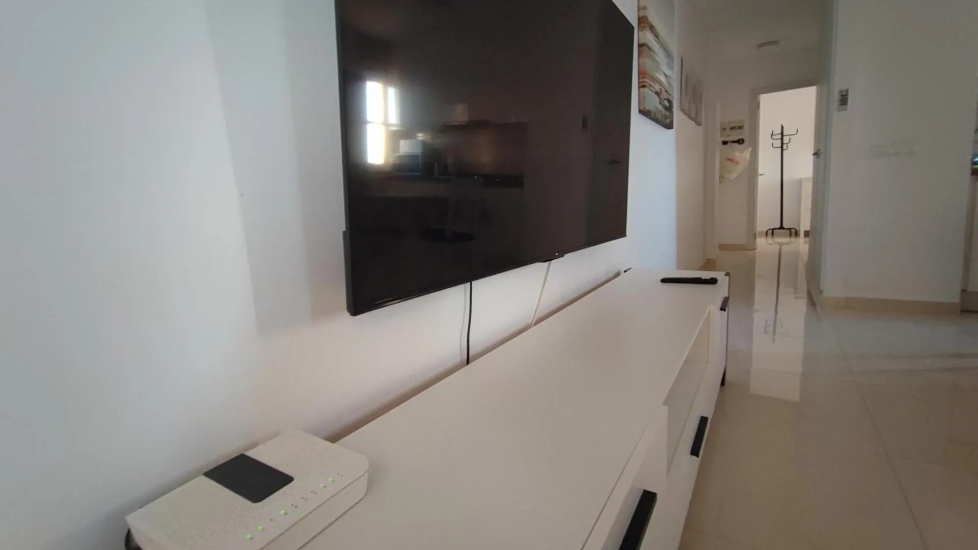 Apartment Hercules Paradise 531 Apartamento Con Vistas Al Mar Mediterraneo En Benalmadena A Pasos Del Centro Y Su Vibrante Zona Comercial Disfruta De Una Experiencia Unica En La Costa Del Sol Malaga Andalucia Well-Connected To The Airport